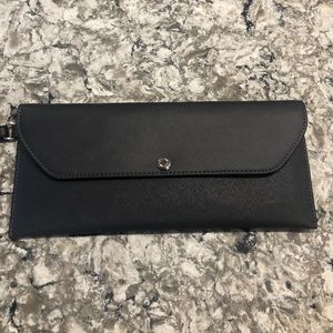 Henri Bendel West 57th travel organizer wristlet